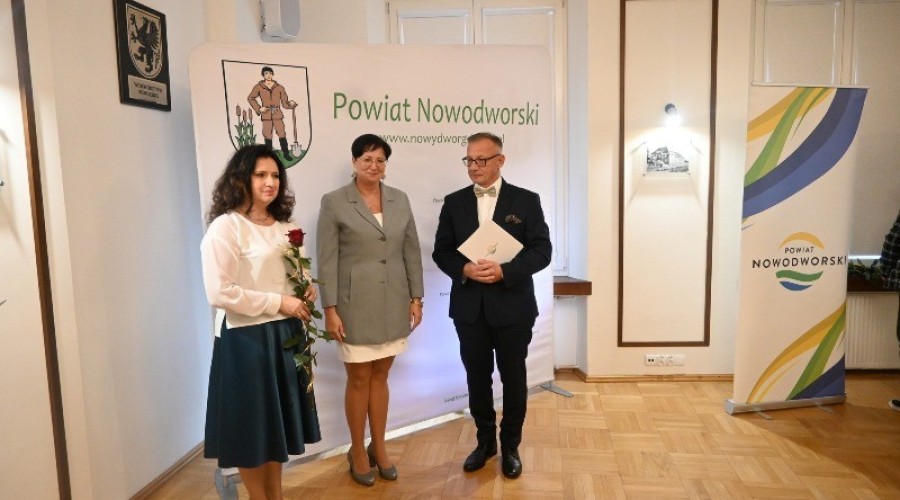 Nagrody dla wybitnych edukatorów z Powiatu Nowodworskiego07