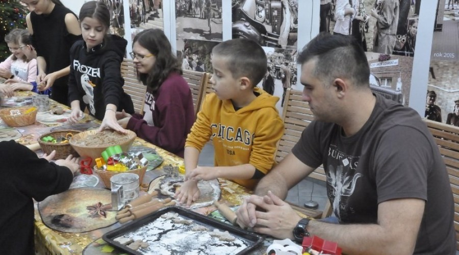 Fabryka Ozdób Choinkowych 2019 (6)