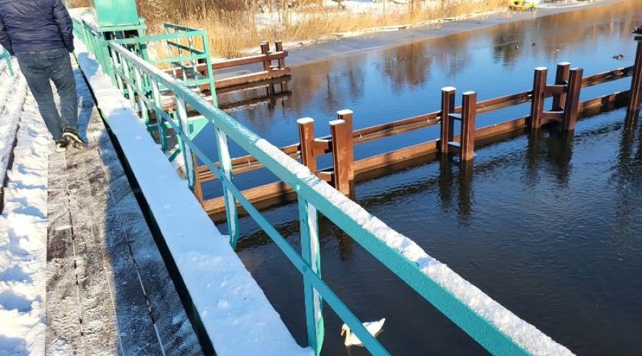 Remont zabytkowego, obrotowego mostu kolejowego w Rybinie zakończony (12)