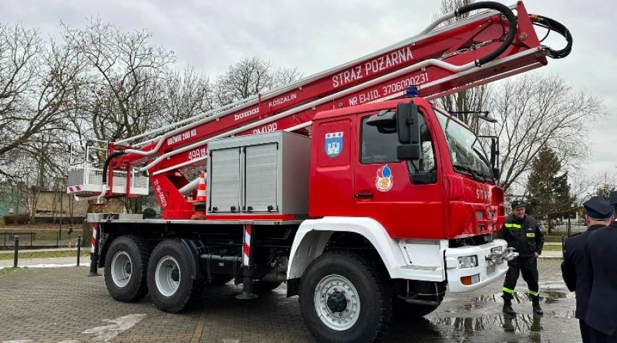 nowy samochod dla osp nowy dwór gd (10)