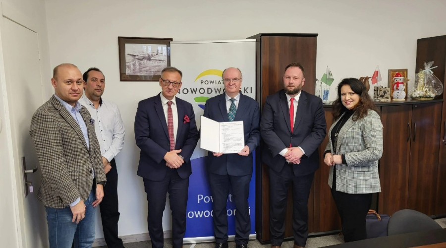 umowa dzierzawy kolejka powiat nowodworski (1)