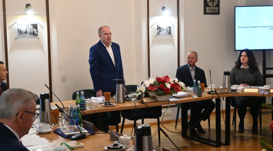 sesja rady powiatu nowodworskiego (9)