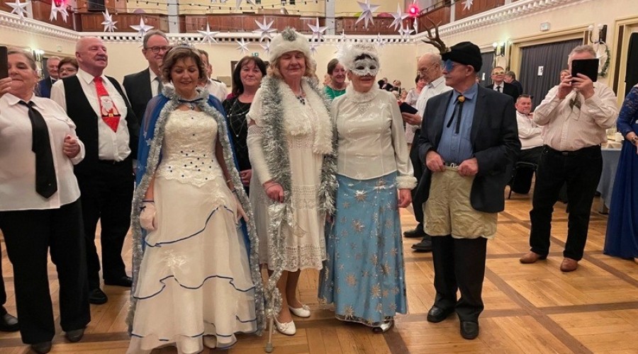 karnawalowy bal seniora15