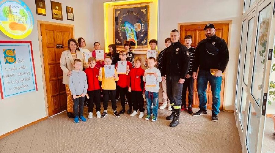 mlodziex zapobiega pożarom (5)