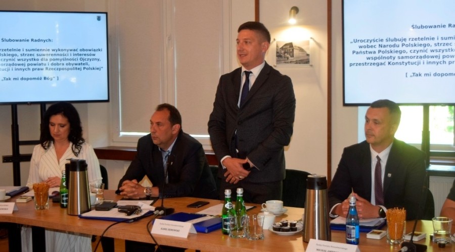 slubowanie wybory starosty powiat nowodworski006