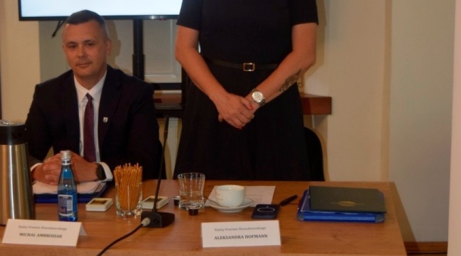 slubowanie wybory starosty powiat nowodworski012