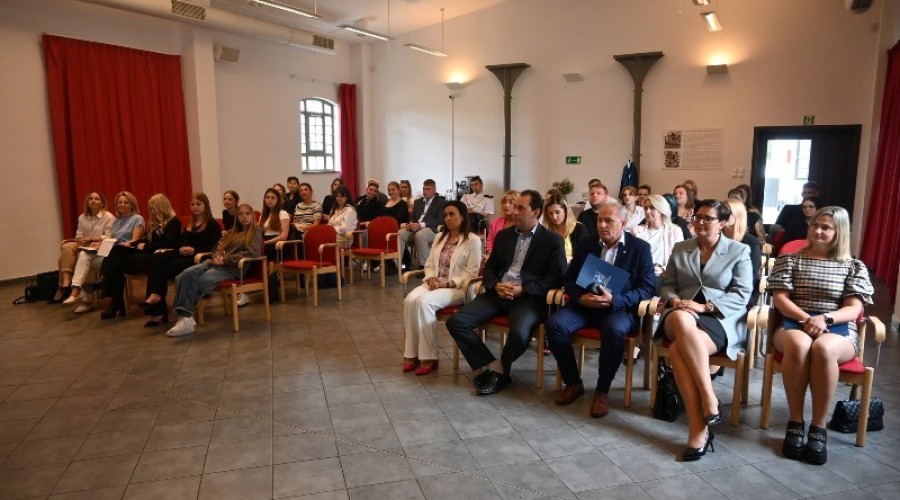 X Jubileuszowa Edycja Wojewódzkiego Konkursu pn. „Absolwent Roku OHP – 2024”11