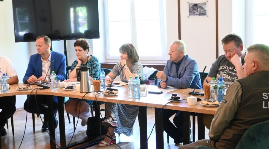 Powiat Nowodworski. Informacja o posiedzeniu Komisji Bezpieczeństwa i Porządku4