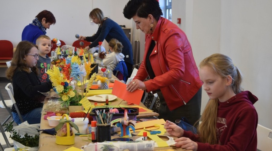 Fabryka ozdób wielkanocnych3703