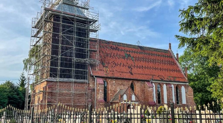 remont kościoła w Marynowach05