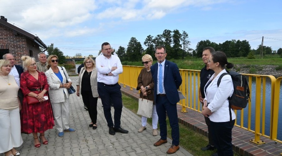 Nowy Dwór Gd. Parlamentarzyści odwiedzili Żuławy (19)