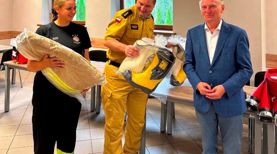 Nowy sprzęt ochronny i ratunkowy dla OSP w gminie Nowy Dwór Gdański01
