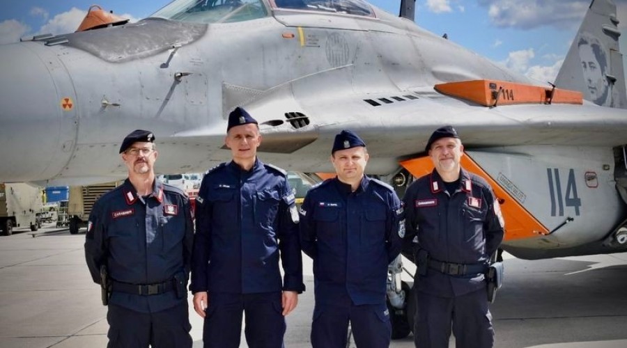 UROCZYSTOŚĆ POŻEGNANIA WŁOSKICH SIŁ POWIETRZNYCH W 22 BAZIE LOTNICTWA TAKTYCZNEGO (6)