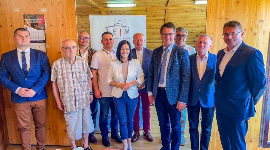 biuro sroki nowy dwor gd