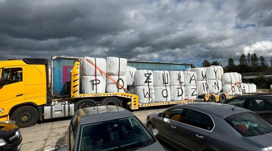 pomoc powodzianom.jpg (2)