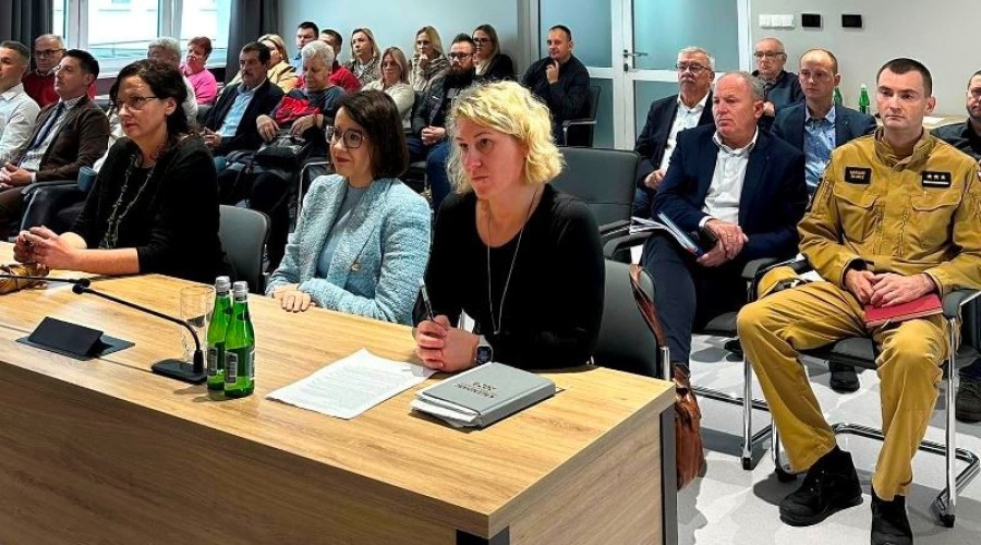 sesja rady miejskiej nowy dwór gd.jpg (7)