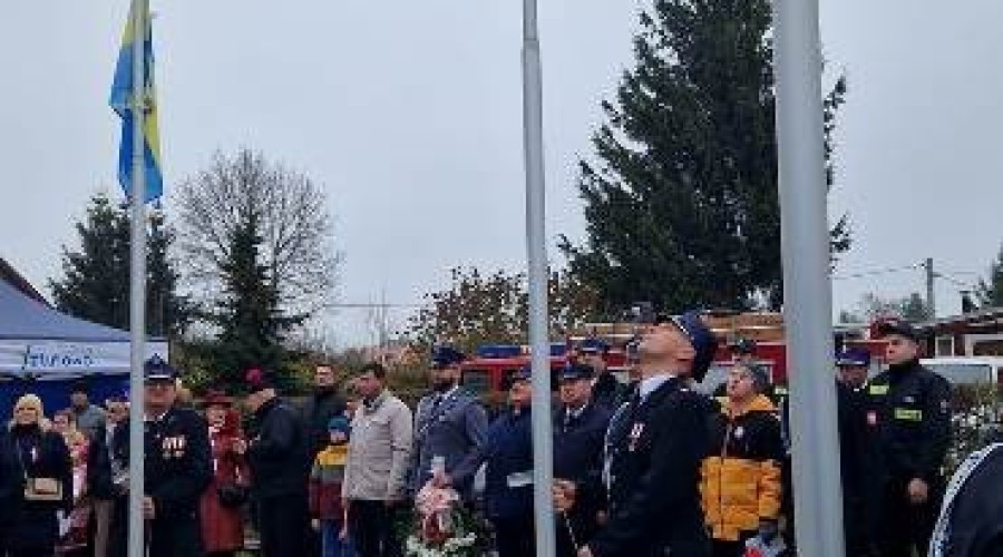 Mieszkańcy Gminy Sztutowo uczcili Święto Niepodległości  (16)