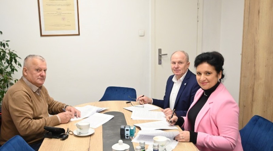 Rusza budowa chodnika w miejscowości Tujsk (2)