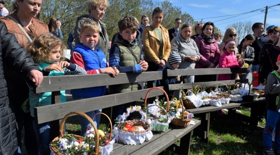 Święcenie pokarmów Rybina 2019 (1,1) (13)