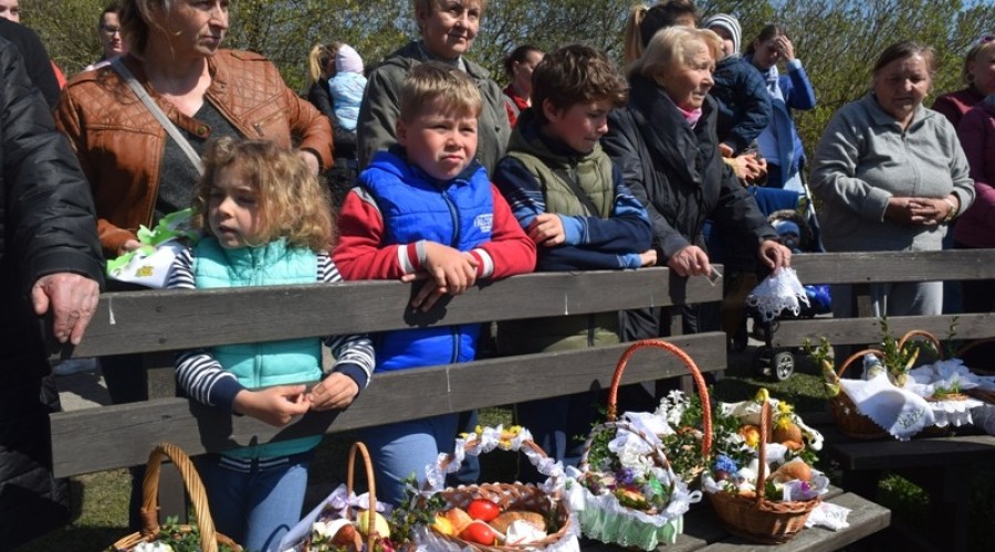 Święcenie pokarmów Rybina 2019 (1,1) (6)