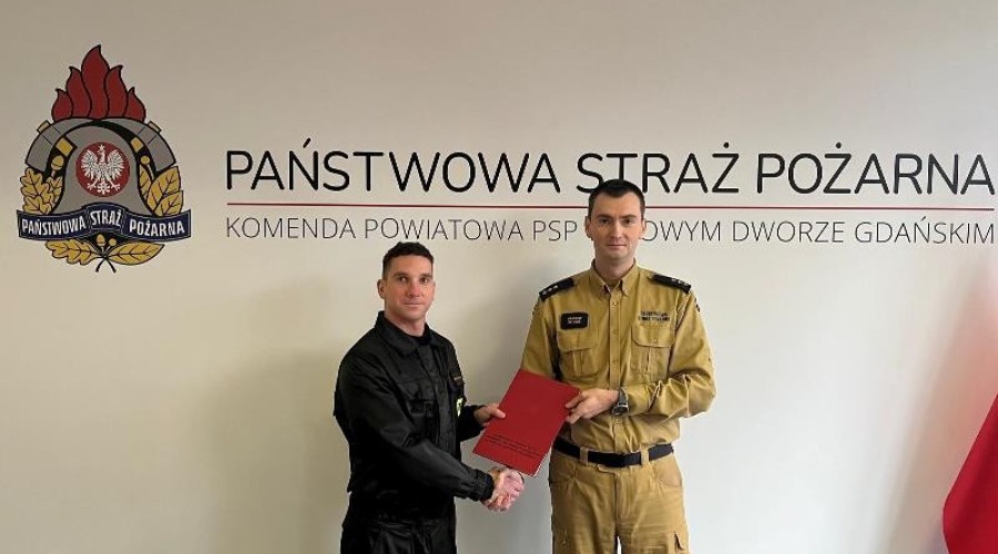 Mianowanie strażaków do służby stałej w Komendzie Powiatowej PSP w Nowym Dworze Gdańskim (2)