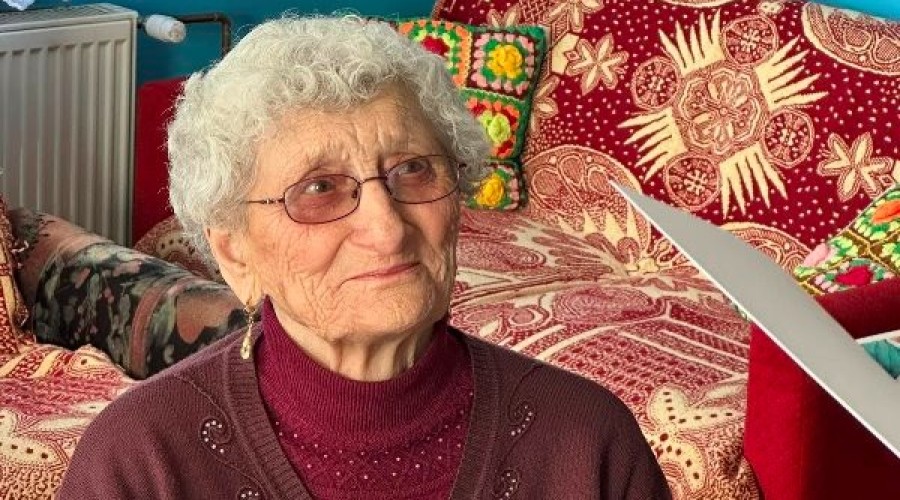  Alina Michałek obchodzi jubileusz 93. urodzin!  (2)