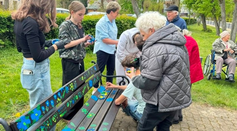 Międzypokoleniowe Spotkanie Dzieci i Seniorów w Krynicy Morskiej (18)