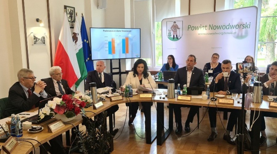 sesja rady powiatu nowodworskiego 17.06 (51)