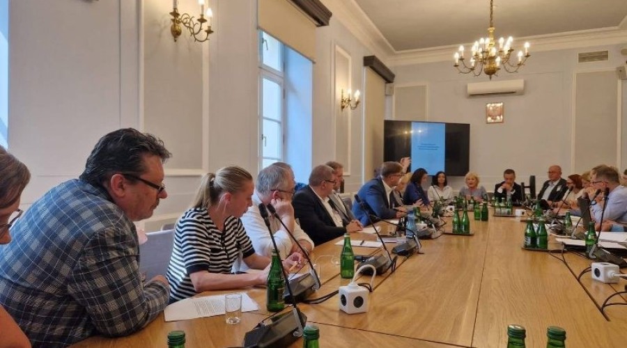 ZUŁAWSKA KOMISJA PARLAMENTARNA (8)