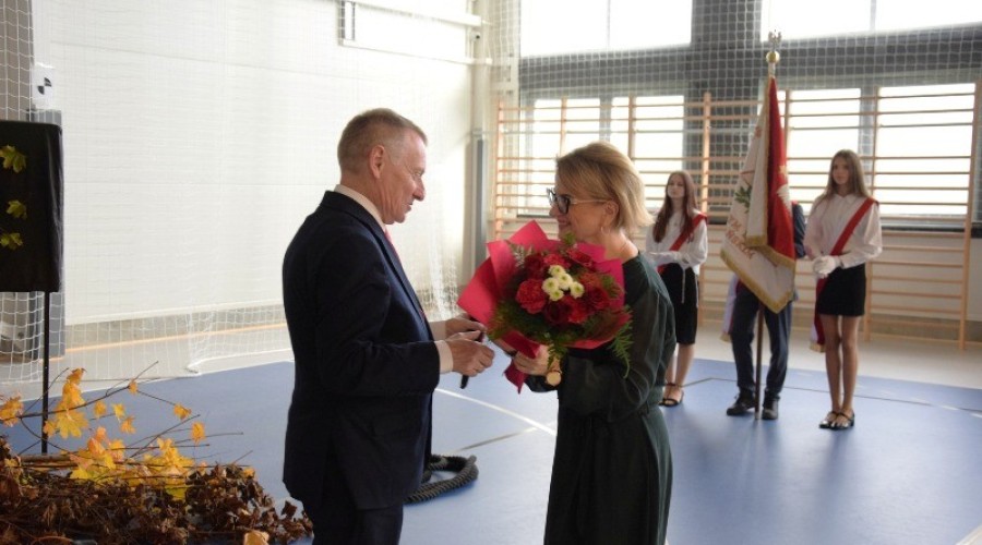 gratulacje dla nauczycieli z okazji Dnia Edukacji Narodowej  (10)