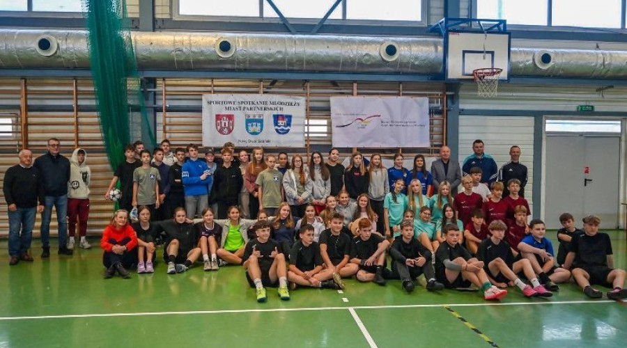 Nowy Dwór Gdański, Hennef i Velká nad Veličkou 2