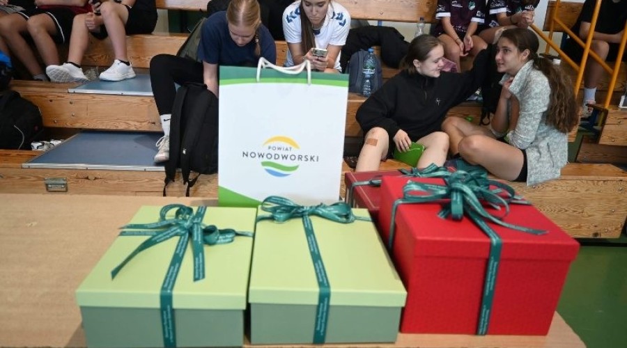 Nowy Dwór Gdański, Hennef i Velká nad Veličkou 4