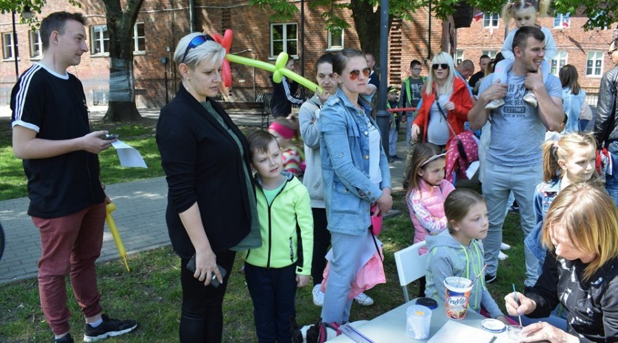 Nowy Dwór Gd. Art Majówka przed Żuławskim Ośrodkiem Kultury  (13)