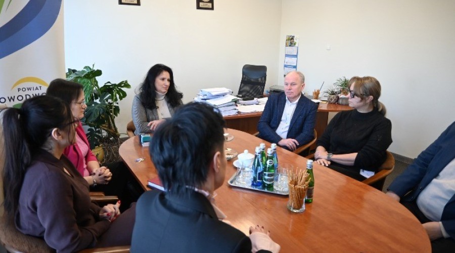 przebudowa budynku filialnego Liceum Ogólnokształcącego w Nowym Dworze Gdańskim.4