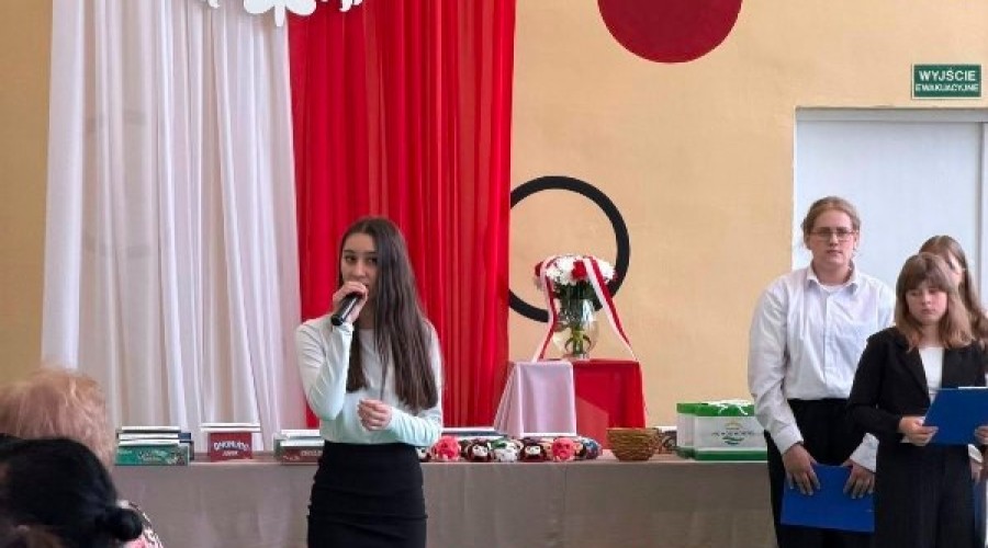 XVIII Konkurs z okazji Dnia Flagi RP w Szkole Podstawowej nr 1 w Nowym Dworze Gdańskim (21)