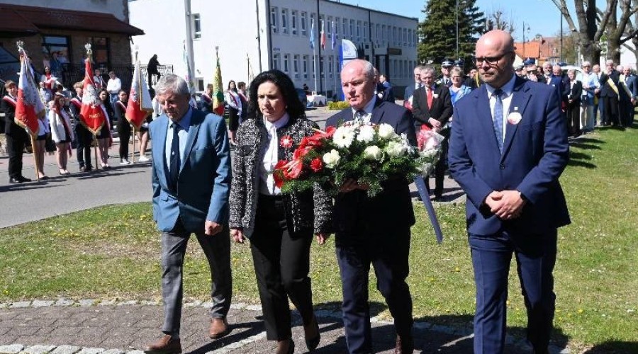 Uroczyste obchody Święta Narodowego Konstytucji 3 Maja w Nowym Dworze Gdańskim  (11)