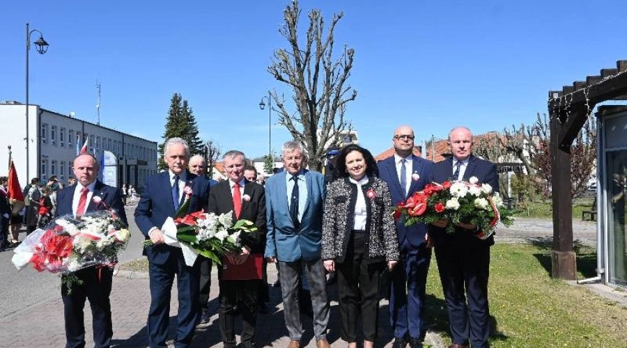 Uroczyste obchody Święta Narodowego Konstytucji 3 Maja w Nowym Dworze Gdańskim  (13)
