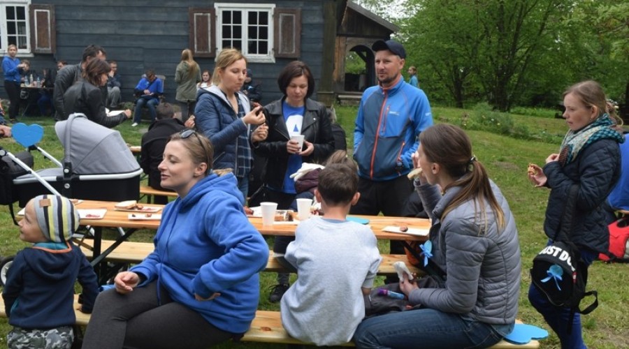 Niebieski piknik autyzm (109)