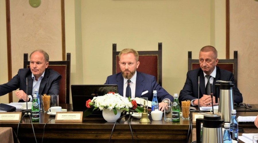 sesja rady powiatu nowodworskiego02