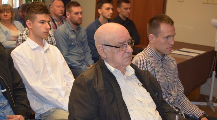 sesja rady powiatu nowodworskiego10