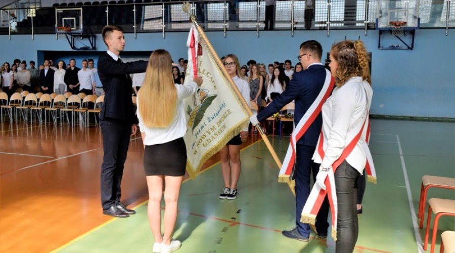 Zakończenie roku szkolnego zespół szkół nr 1 ndg (11)