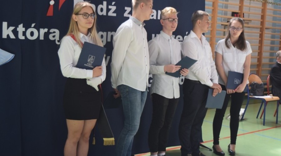 Zakończenie roku szkolnego zespół szkół nr 1 ndg (120)