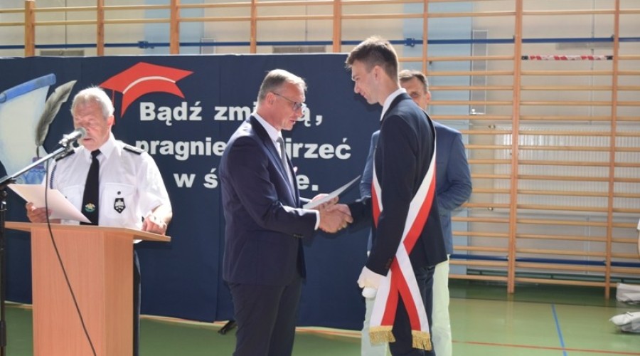 Zakończenie roku szkolnego zespół szkół nr 1 ndg (56)