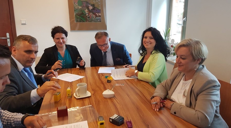 dofiansowanie na likwidację barier architektonicznychpowiat nowodworski (6)