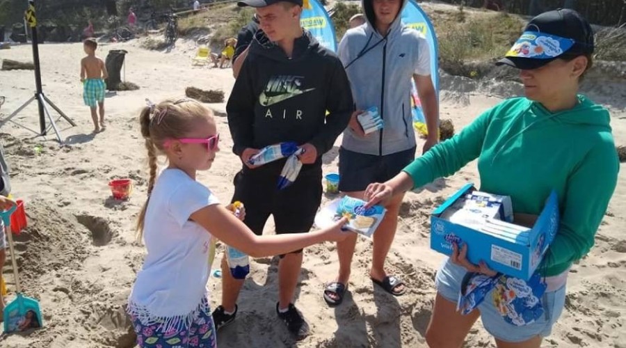 sztutowo plaża budowanie góry z piasku (4)