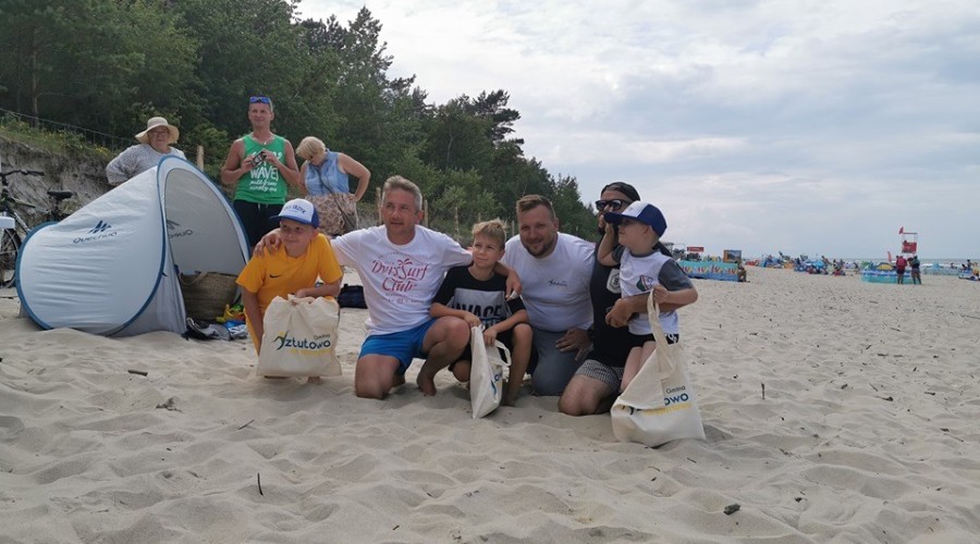 Gmina Sztutowo. Po wczorajszych rozgrywkach na plaży puchar pozostał w Sztutowie (1)