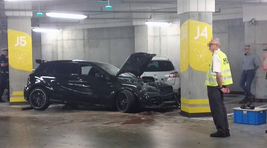 mercedes parking podziemny 2