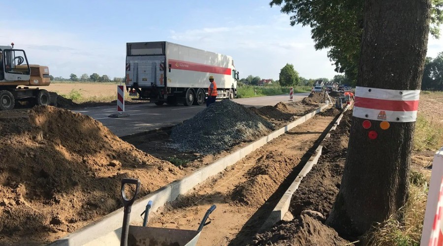  budowa chodnika przy drodze nr 502 (12)