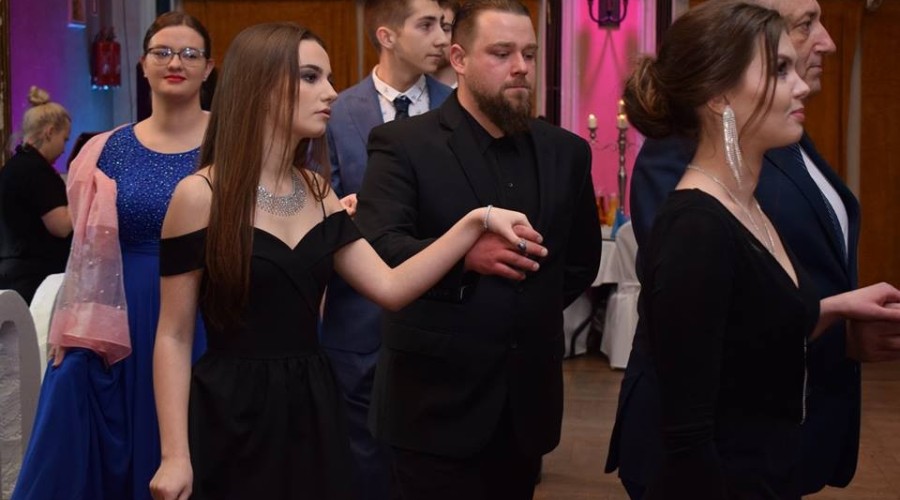 studniówka liceum 2019 r (2)