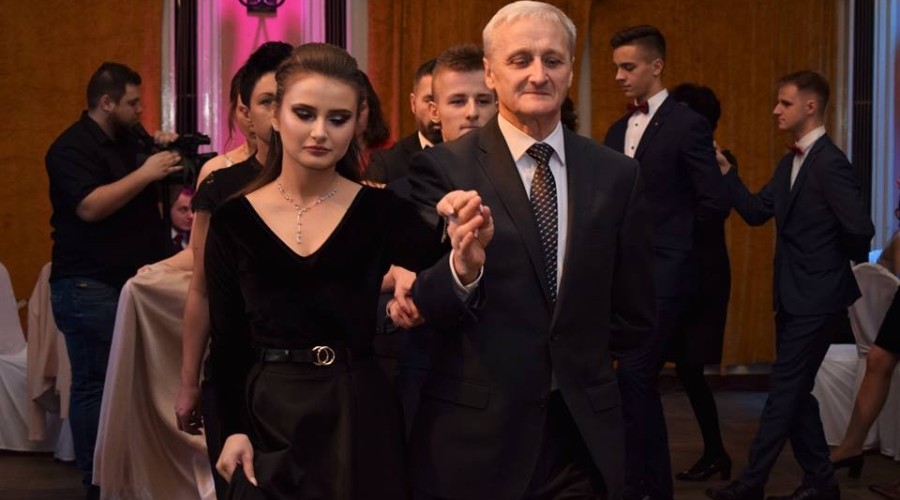 studniówka liceum 2019 r (39)